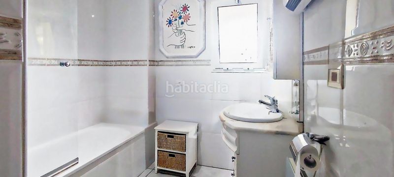 Foto c4967194-3c8a-4013-994a-f69e581abc10. Casa amb piscina a Alborache