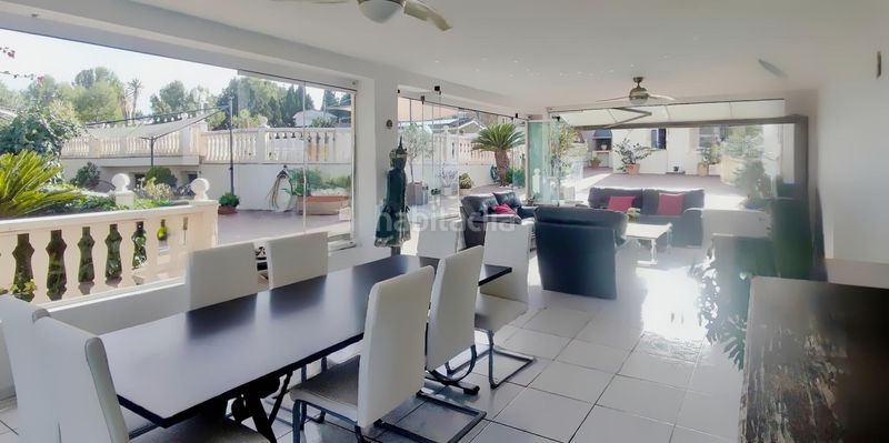 Foto d2387283-9290-40b8-b0b9-848415738852. Casa amb piscina a Alborache