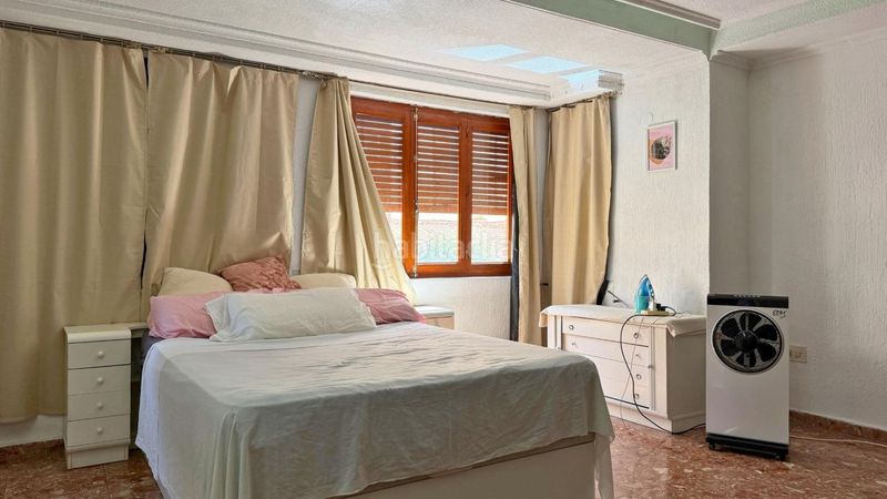 Foto fd3cb619-f896-47b3-bd86-d151ce48ca9a. Pis a Yecla