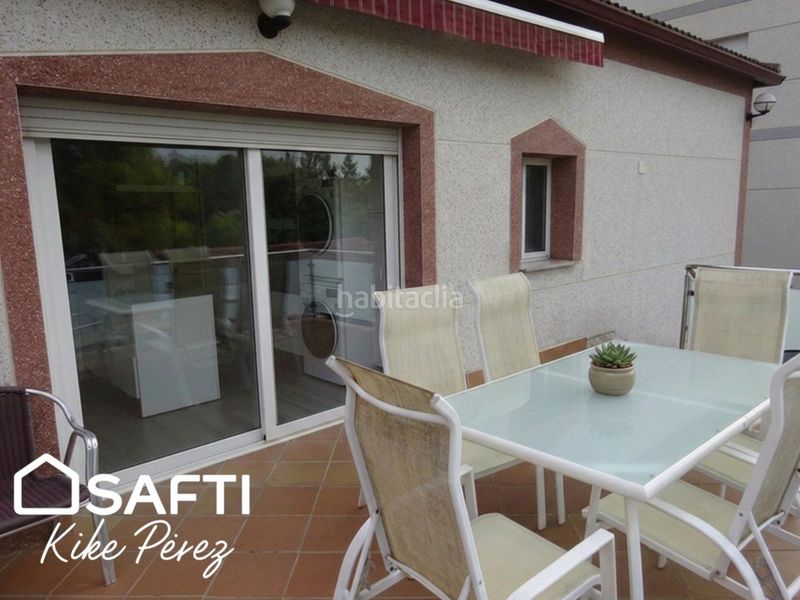 Foto b441f754-db37-4967-8563-2e61010db50a. Casa amb aparcament piscina a Els Avets-Can Serrafossà-Ximelis Rubí
