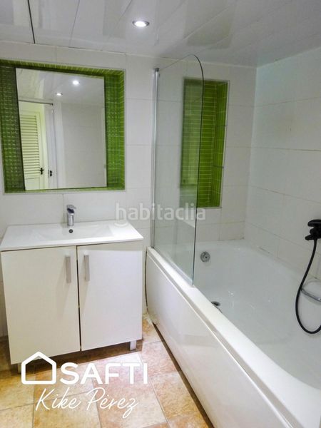 Foto f0711b38-be25-4a89-8d6a-4a08279d1a4d. Casa amb aparcament piscina a Els Avets-Can Serrafossà-Ximelis Rubí