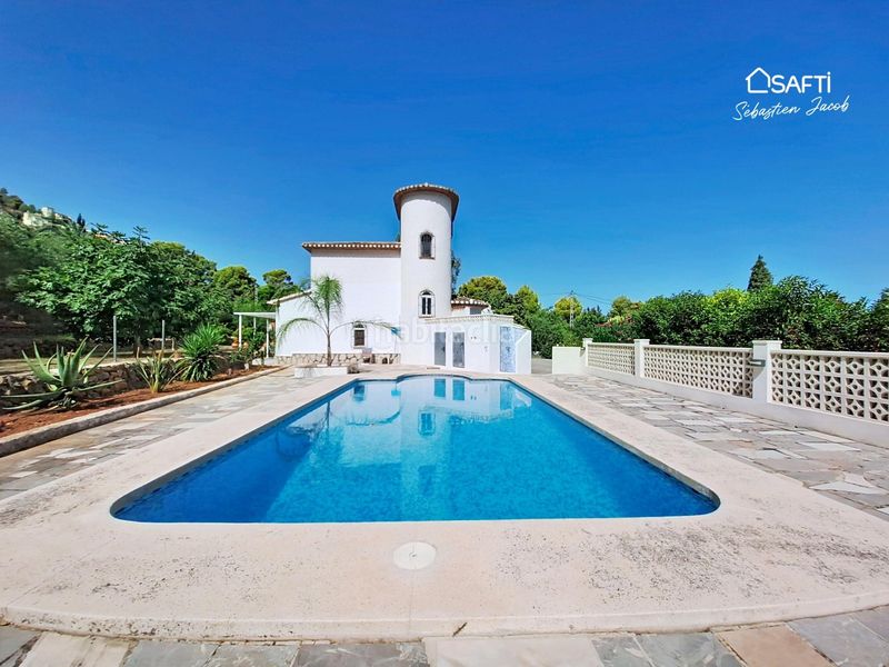 Foto 04958959-d046-4d64-84f9-5b6d447b602a. Casa amb calefacció aparcament piscina a Centro Pedreguer