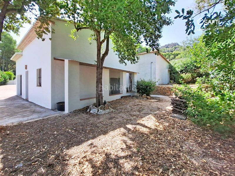 Foto 22acce5d-6fe7-4d33-b68b-3b58799dd42a. Casa amb calefacció aparcament piscina a Centro Pedreguer