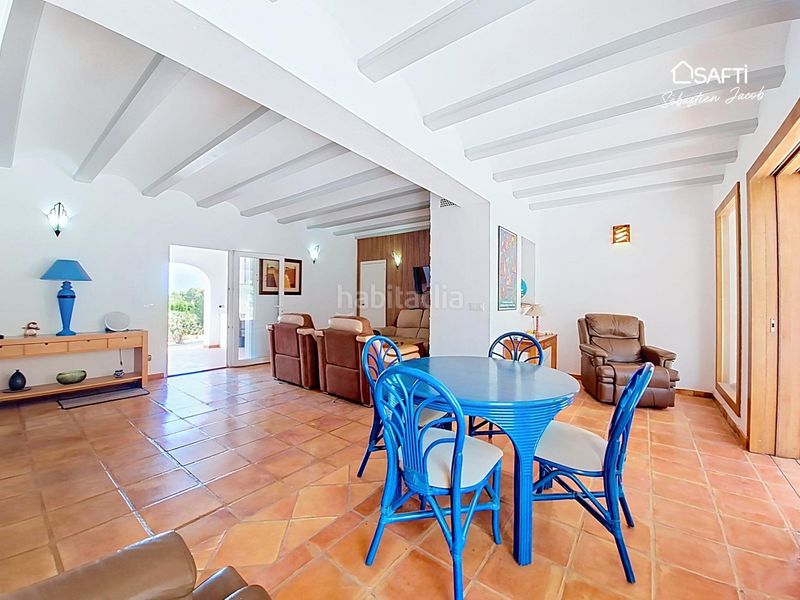 Foto 47dfdab7-5424-4bd2-a26d-8570908071a3. Casa amb calefacció aparcament piscina a Centro Pedreguer