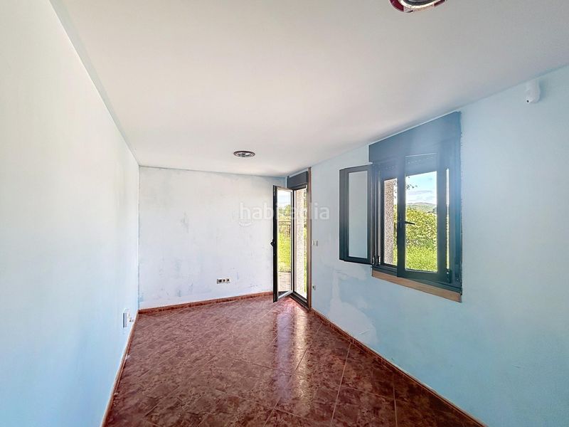 Foto 084b64db-b016-4e82-99cc-f7289ff108f8. Casa amb calefacció aparcament a Valga