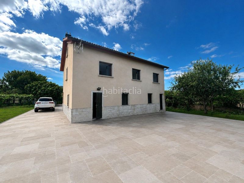 Foto 408e0a56-c806-4c72-9dcd-7822a3fcaec9. Casa amb calefacció aparcament a Valga