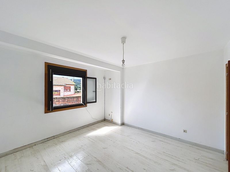 Foto 8e5c69d4-e9d3-4540-9962-6fc123f74aa4. Casa amb calefacció aparcament a Valga
