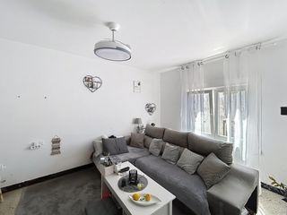Casa adossada a Artes