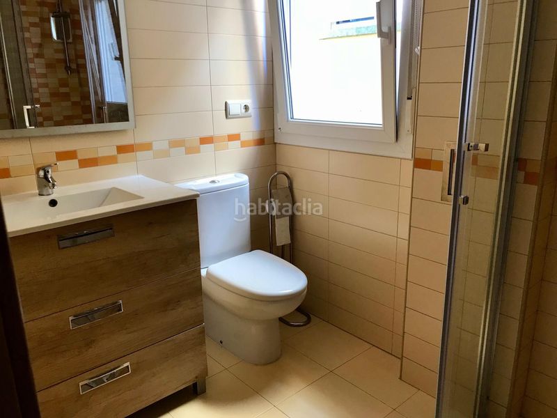 Foto a4663f3f-77da-44d7-8fbc-e4f254cdafd1. Apartament amb calefacció aparcament a Castiñeiras Ribeira