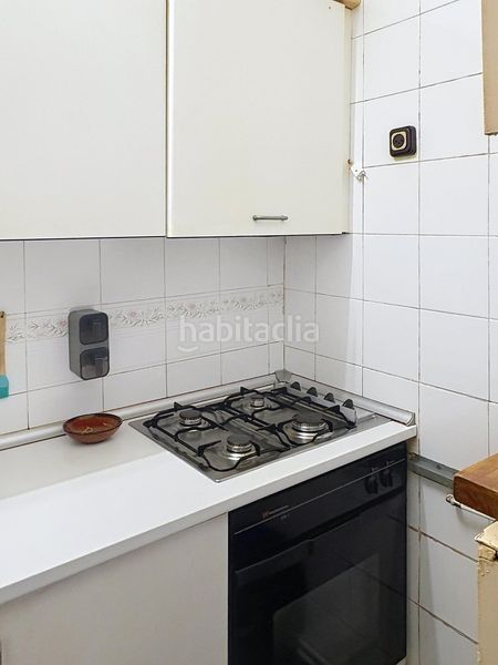 Foto f34f3acb-a388-4b50-aa22-c58c173e3e89. Pis amb calefacció a Carmel Barcelona