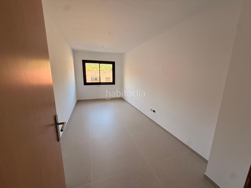 Foto 3f6a31e6-345a-4081-a401-c43bb347c2ee. Casa adossada a Cantallops