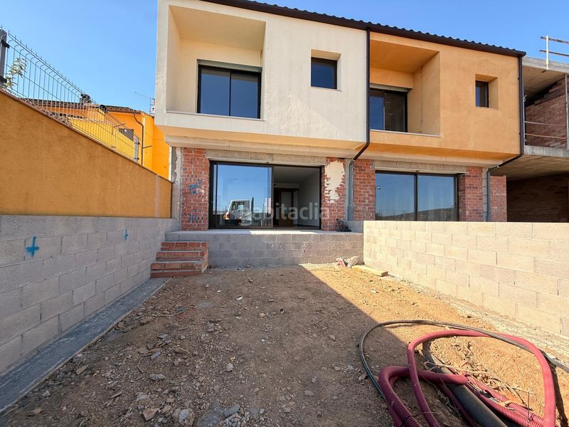 Foto 979ff3ec-5862-405b-904d-7348567da7b4. Casa adossada a Cantallops