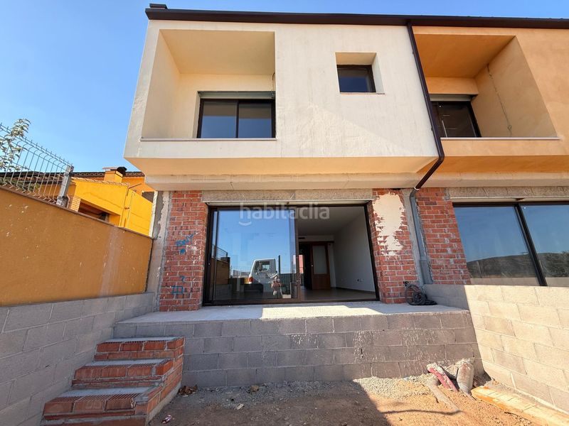Foto 9b77c9b7-1808-49ff-95f2-5c2ec1e06711. Casa adossada a Cantallops