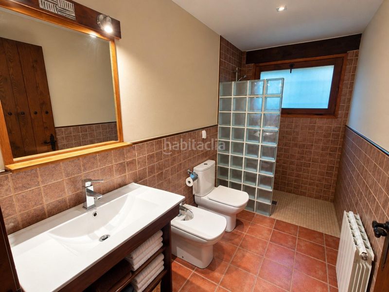 Foto fe80f0c2-8712-445d-b145-452cb00499e7. Casa amb calefacció aparcament a Sils