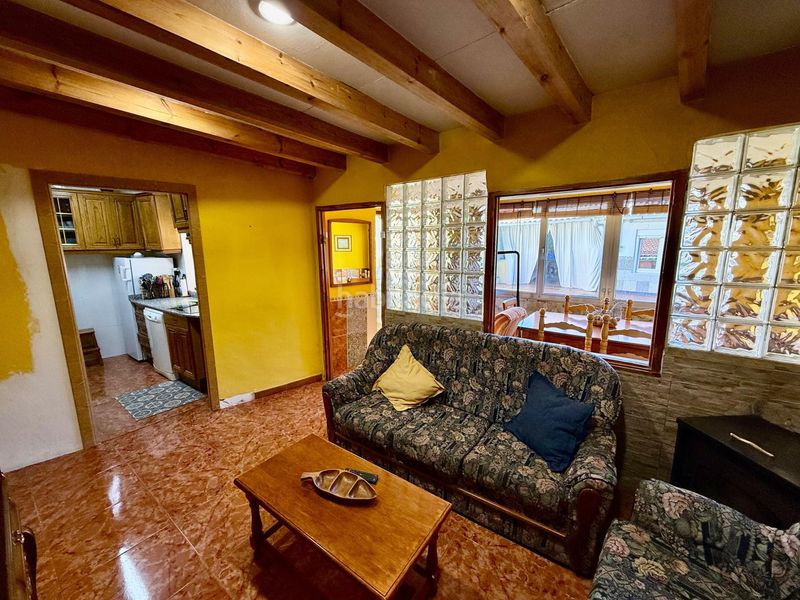 Foto 109af432-7558-4015-8d32-8d375bdba972. Casa adossada amb aparcament a Valdevimbre
