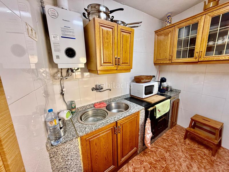 Foto acefc439-a59d-411d-ae6d-9d90b41c0681. Casa adossada amb aparcament a Valdevimbre