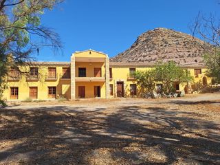 Masia a Las Majadas-Las Molinetas-Labradorcico