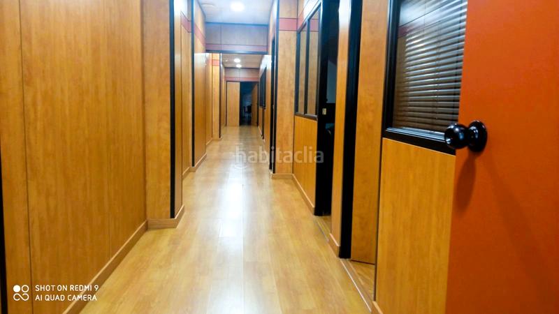 Foto 4627be18-c09a-4ba7-a5f8-ba1fe9bb3053. Local comercial amb calefacció a Centre Sabadell