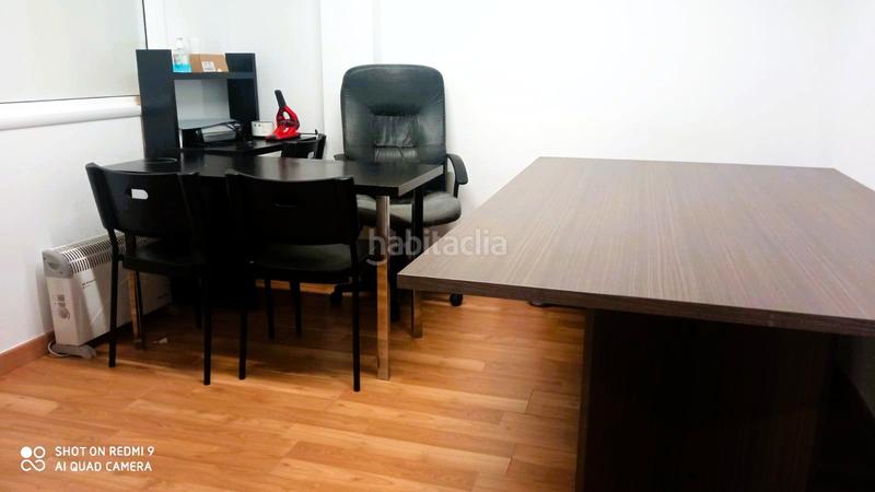 Foto f62f7f83-458e-448f-a30b-b4620bb6a9e7. Local comercial amb calefacció a Centre Sabadell