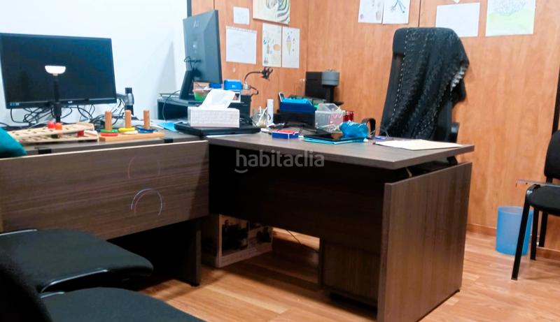 Foto fe6d5e6a-a9da-4f81-b18b-f4eee4a2017d. Local comercial amb calefacció a Centre Sabadell
