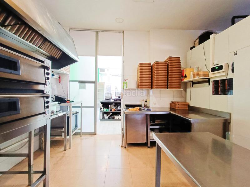 Foto efc0c941-9392-4cad-b02a-e015d7b6de62. Pas-de-porte local commercial dans Eixample Sabadell