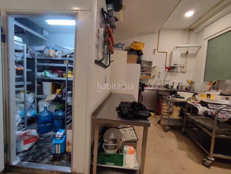 Foto d5f4bc61-b1b0-48f9-b86a-19832c717b22. Transfer business premise in Eixample Sabadell