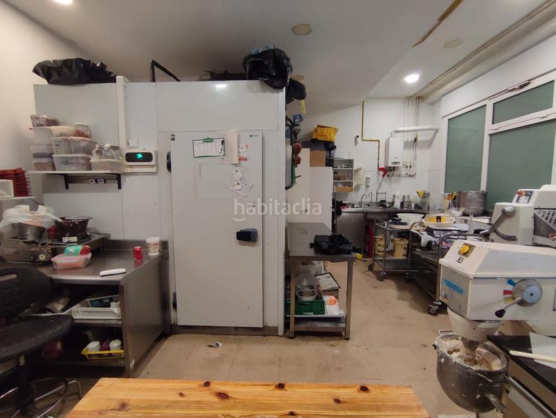 Foto 9ab944af-c311-4561-b047-f55be904a264. Traspàs local comercial a Eixample Sabadell