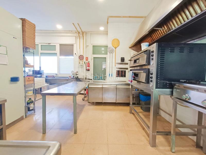 Foto dce5b81e-d47a-4c7b-ae8a-35a9d8662efb. Traspàs local comercial a Eixample Sabadell