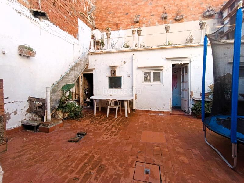 Foto 075a1b91-4e6a-48e2-b3e9-e6df569f60a6. Casa adosada oportunidad: casa luminosa con terraza en Sabadell