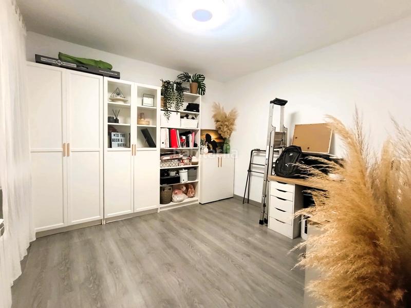 Foto e14c7190-2c2f-4638-a8c0-148318d9592c. Pis amb calefacció a Ca n'Aurell Terrassa