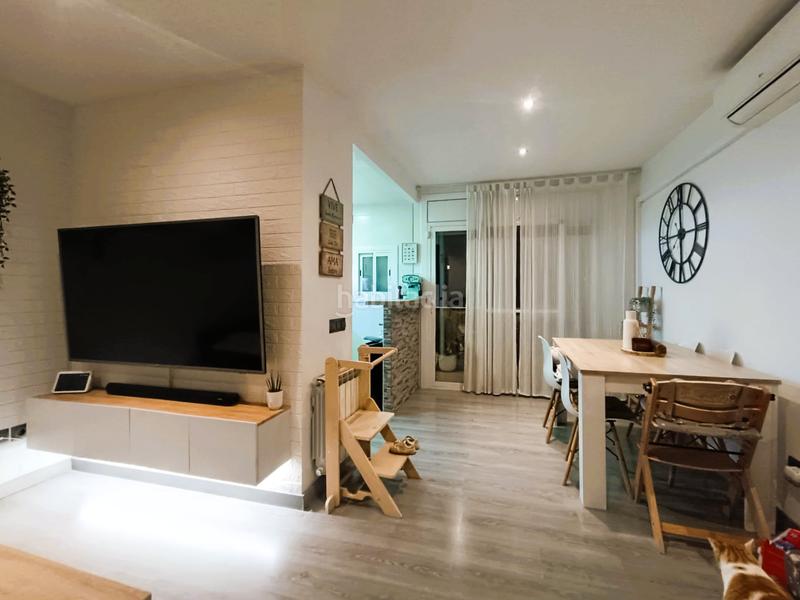 Foto fa1e59fd-015d-4b49-bb7f-27578f688a43. Pis amb calefacció a Ca n'Aurell Terrassa