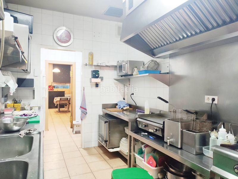 Foto ad1bc7f7-ff31-4db5-84b5-37d1c2d53f74. Traspaso local comercial restaurante con brasa en traspaso en Sabadell