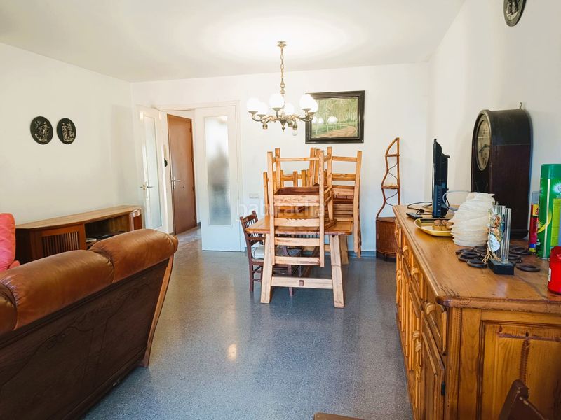 Foto d328a9df-7f97-4277-8fe4-f4c447d2839c. Masia amb xemeneia calefacció a Bagà