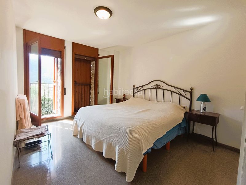 Foto f764dc56-c24d-4938-ae9e-b73effc81c5a. Masia amb xemeneia calefacció a Bagà