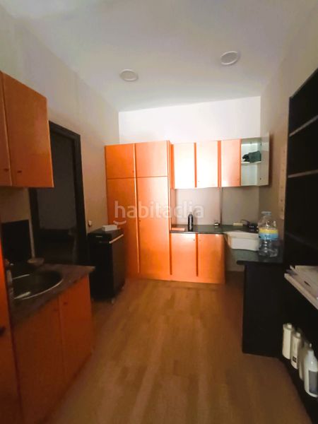 Foto 002b75bb-64f5-4824-8566-2d2cb31124be. Local comercial a Can Rull Sabadell