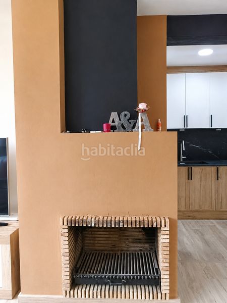 Foto c79c0762-b5d9-4b96-ae56-6e8f8f161f28. Pis amb xemeneia calefacció a Calders