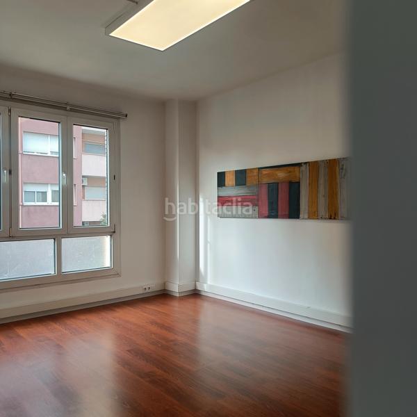 Foto cbfc2963-a21a-487b-bfb7-9789872cf901. Affitto ufficio in avinguda de valència 6 in Molins de Rei