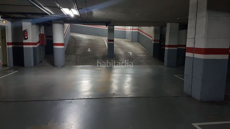 Foto fd66ff51-589f-4a92-8a04-297b9066ef02. Alquiler parking coche en rambla del Poblenou 137 plaza coche pequeño en Barcelona