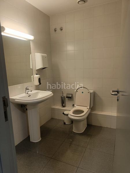 Foto 5b46d1c2-8514-475c-9e01-6d8e3fdb7b00. Affitto locale commerciale in avinguda de valència 6 in Molins de Rei