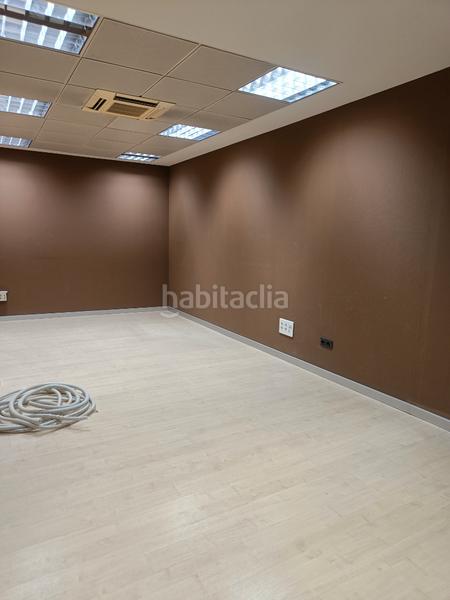 Foto 636744e8-e3fc-4c77-977b-623c37267410. Location local commercial dans avinguda de valència 6 dans Molins de Rei