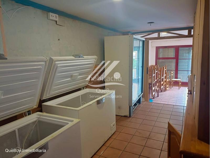 Foto 51fe6e70-6218-4885-9ab3-035a7dc21e72. Lloguer local comercial a Valls