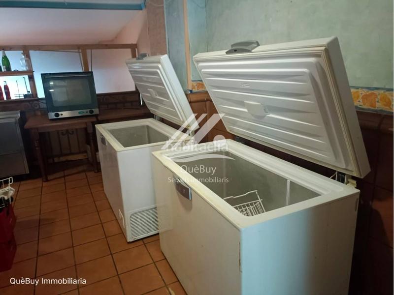 Foto 83f978b2-9396-4b69-abc9-99543c405747. Lloguer local comercial a Valls