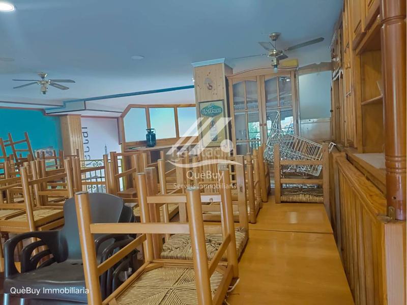 Foto ca1dc506-f762-4e43-96d7-c40f485ee339. Lloguer local comercial a Valls