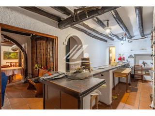 Casa  De la cartoixa. Edificio en venta en la morera de montsant.