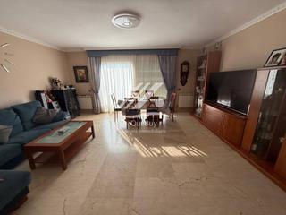 Casa adosada en Valls. Casa en venta en valls