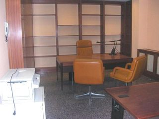 Büro in Casco Histórico. Despacho en venta en la avda. rey don jaime.