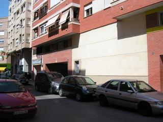 Lloguer Local Comercial a Ensanche - Parque del Oeste. Local en alquiler de obra para acondicionar a su gusto