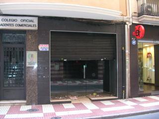 Lloguer Local Comercial a Hospital - Plaza del Real. Local en alquiler en calle falcó, junto puerta del sol