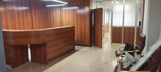 Oficina a Hospital - Plaza del Real. Oficina en venta en centro, 3 dormitorios.
