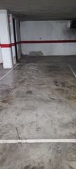 Lloguer Aparcament cotxe  Mayor. Garaje en alquiler en centro.